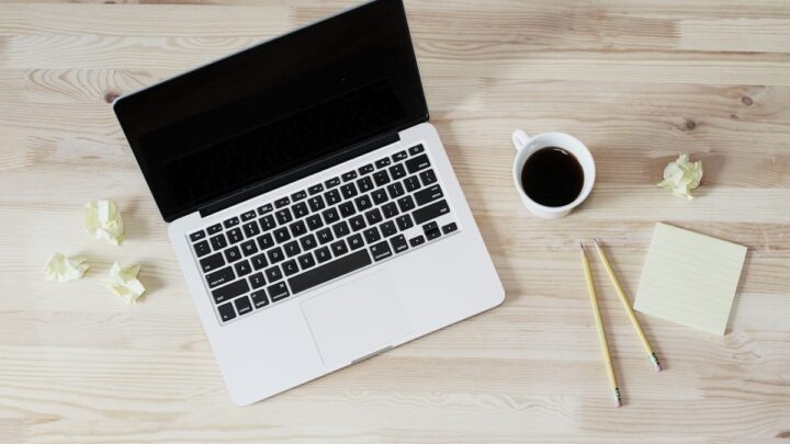 WhiteBox vs Zoho Inventory: A Detailed Comparison